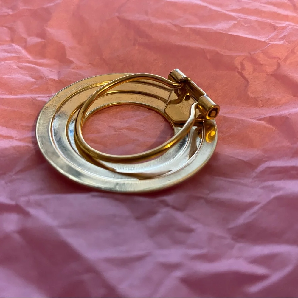 Lot of 3 vintage scarf clips, gold tone, circular jewelry, broche clip - Picture 6 of 7